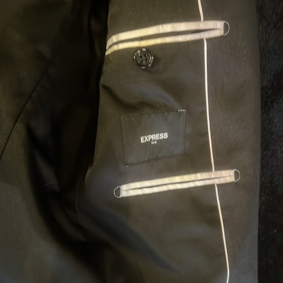 Express tuxedo suit with pants
Blazer is a 38R
pants are 30x32
Extra Slim - Picture 2 of 4